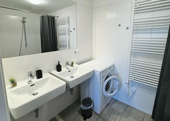 Brand New Apartment, Location-near Vic/danube Відень