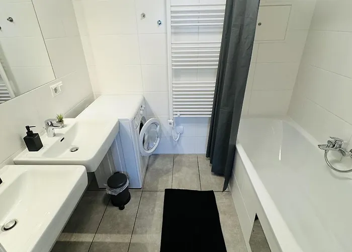 Brand New Apartment, Location-near Vic/danube Апартаменти