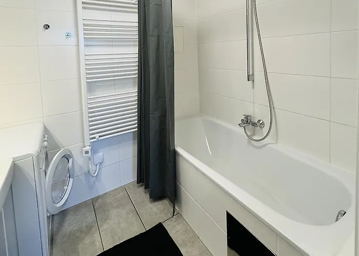Brand New Apartment, Location-near Vic/danube